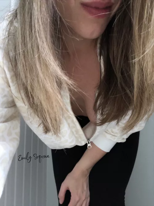 Would you check out my wife's tits if she bent over in front of you? by EmilySequoia