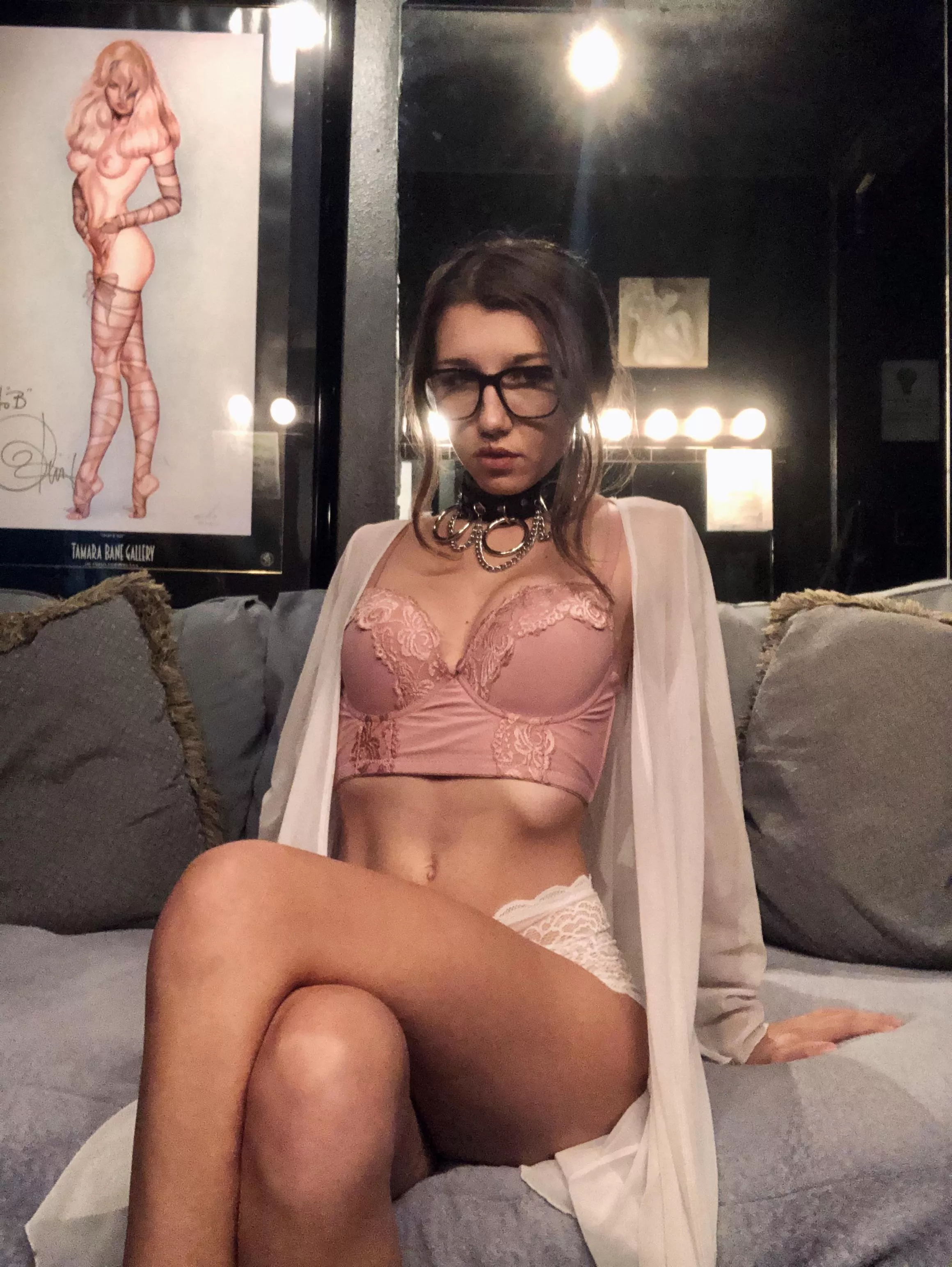 Would you collar me? I promise I’m a good girl. 🥺 posted by MayaWoulfe