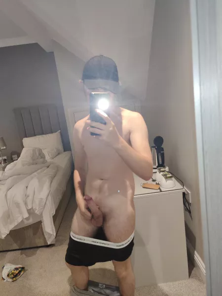 Would you come and suck a chav off? by LunassMan