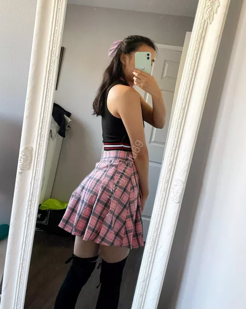 would you come fuck the slutty school girl next door? 💕 by sophialu69