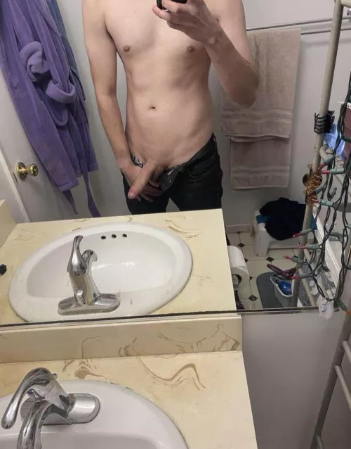 Would you come over when my girlfriends at work and play with me?😏😈 (m) 24 by DanielFrank6966