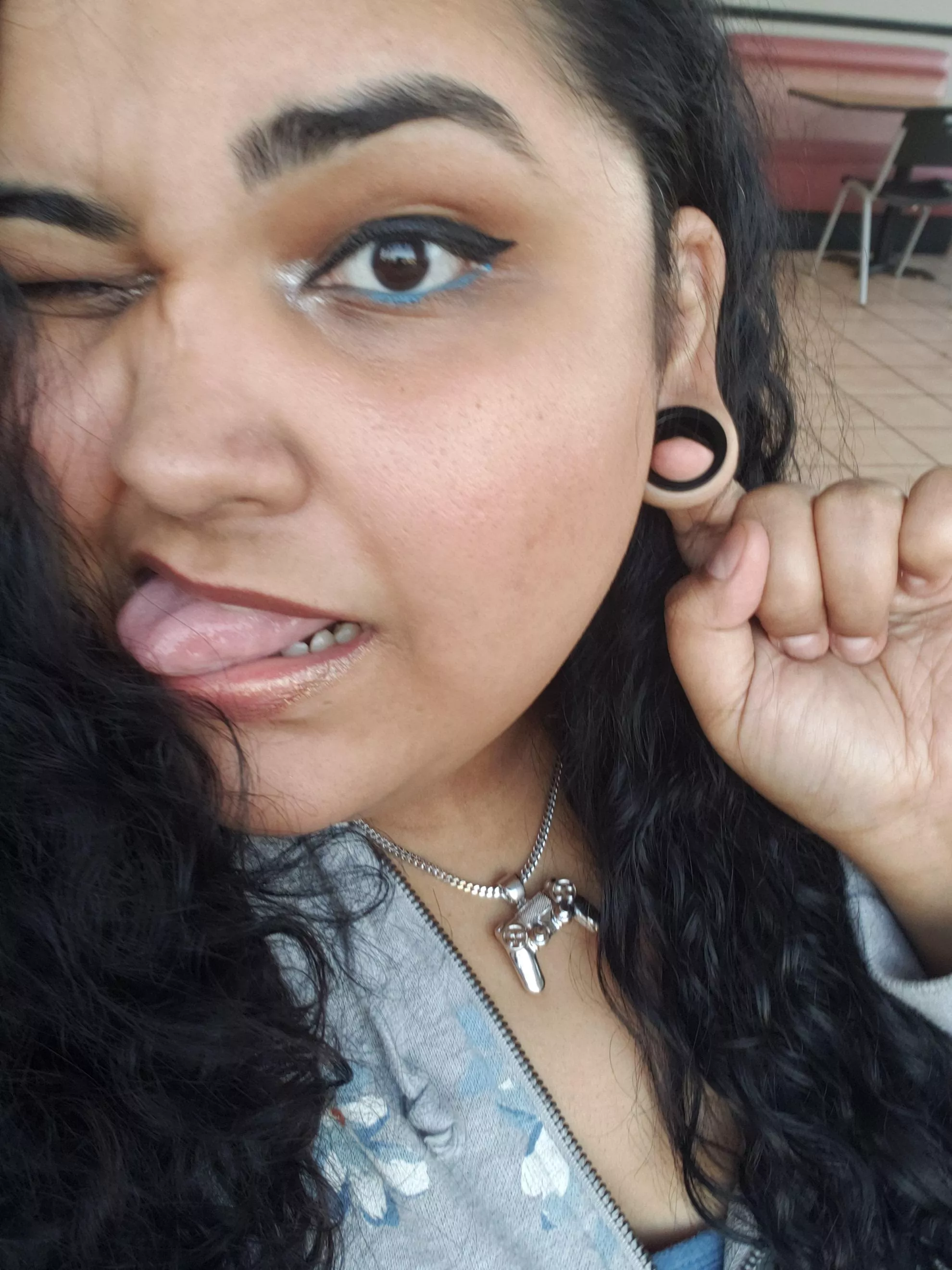 Would you date me? Kik/snap lipstickonme posted by KonataOnReddit