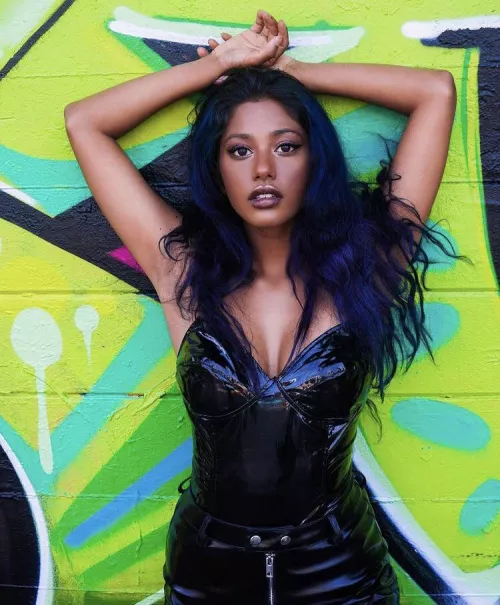 Would you do date me? by SitaraCalifornia