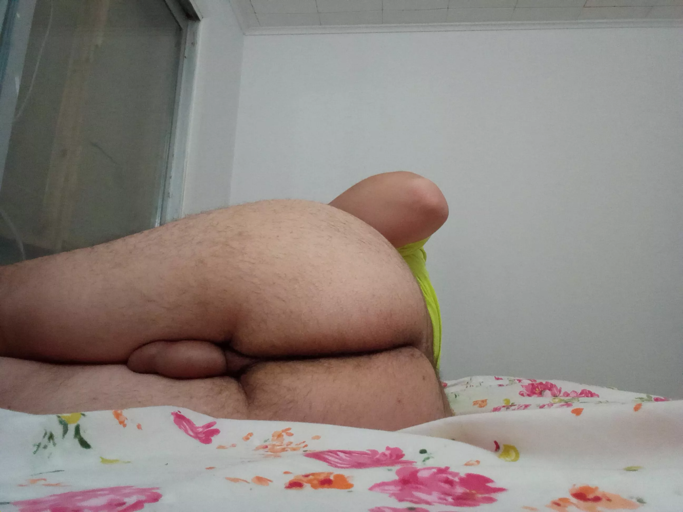 Would you eat me out while I fall asleep? posted by Imalwayshorny5