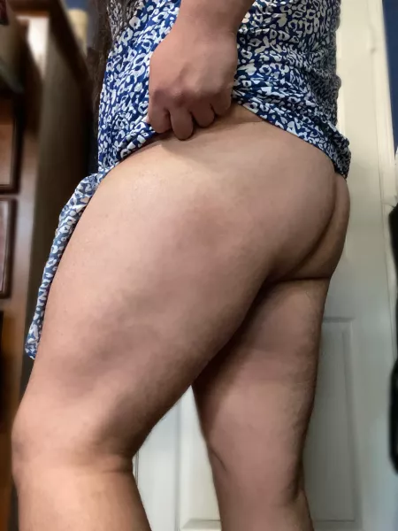 Would you eat my ass?! by tommytaylortv