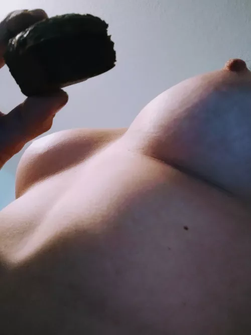 Would you eat my pot brownie? [F] by Easybreezybre