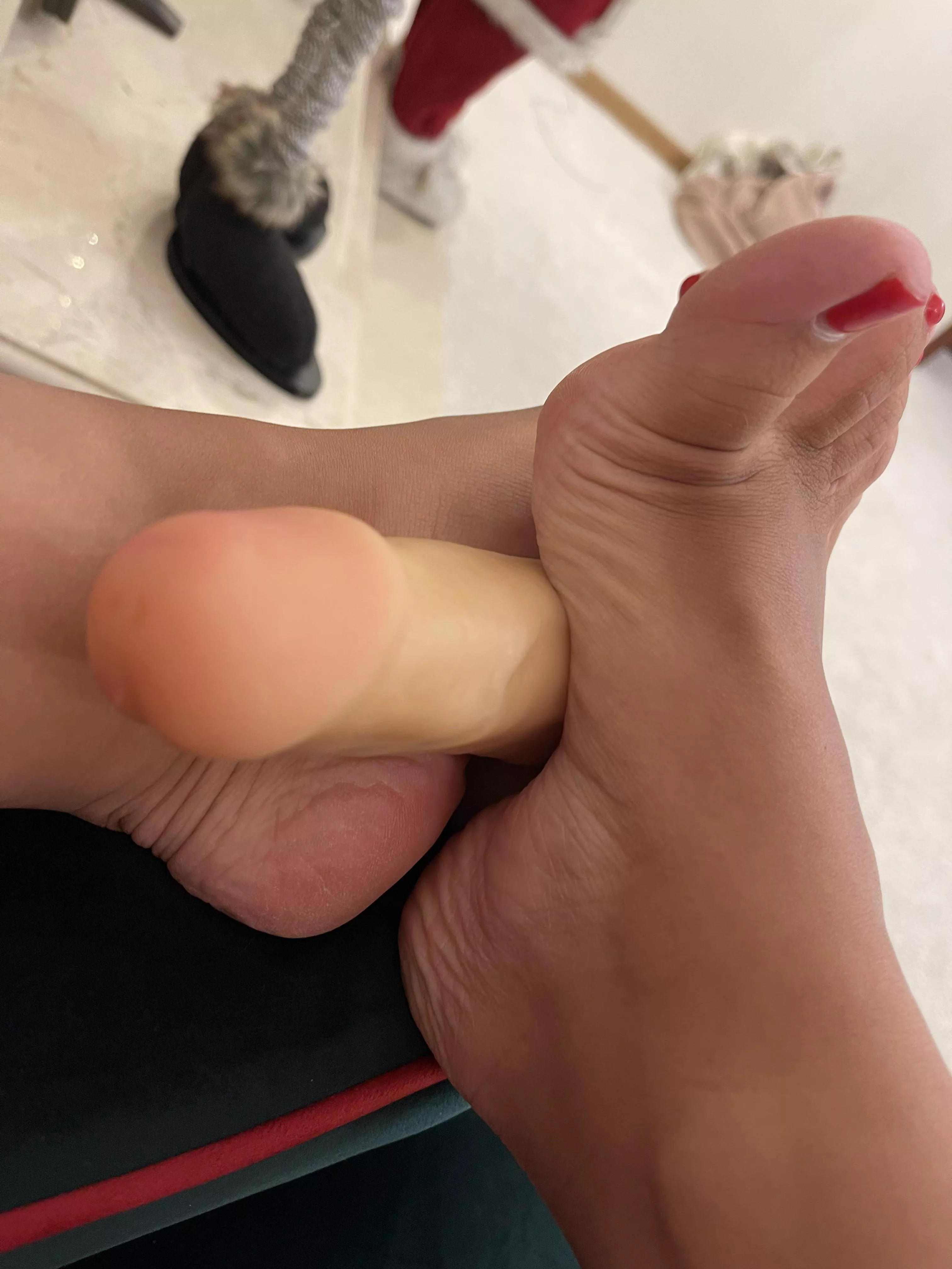 Would you enjoy this? 🍆🦶️🤫 [OC] posted by ConstanReception