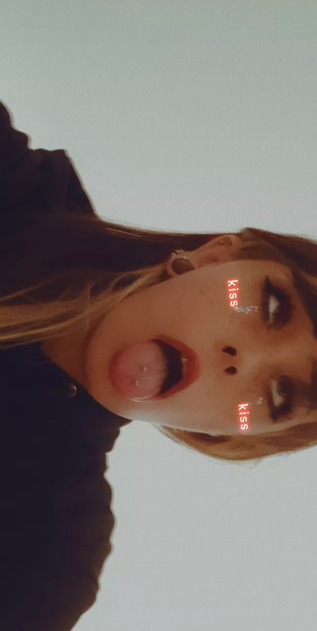 Would you enjoy using me for your pleasure? posted by BeezyGee423