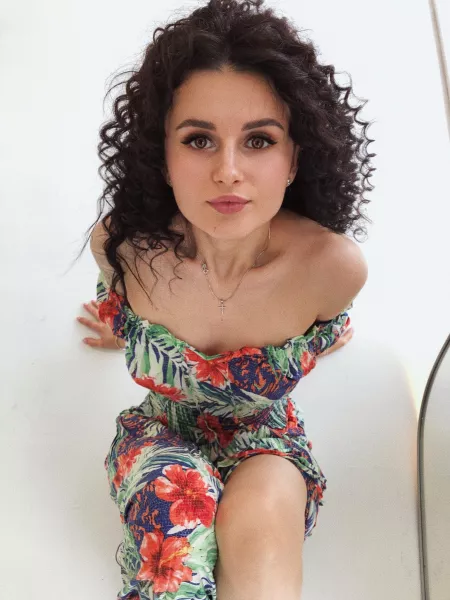 Would you ever want to fuck a girl with my body type? by Powerfull_xo