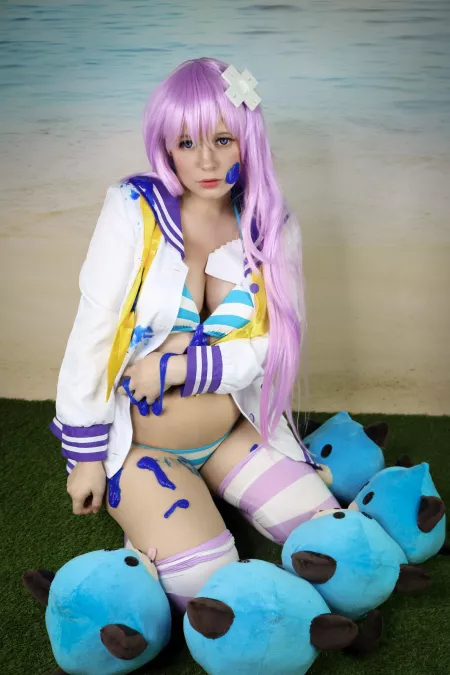 Would you fight these monsters with Nepgear? (By Lysande) by Gunaretta