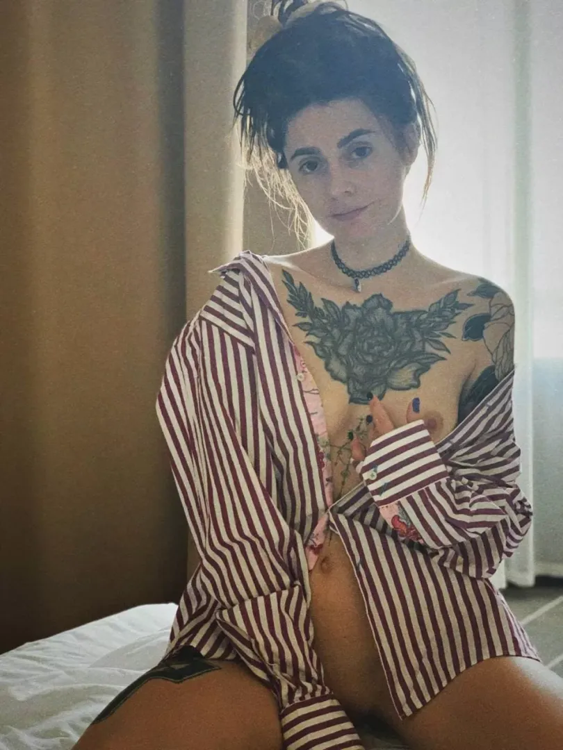 would you fuck me in this position? posted by hannamarryqueen