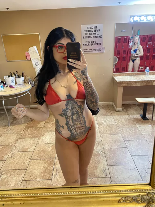 would you get a dance from me? by cumoncarm