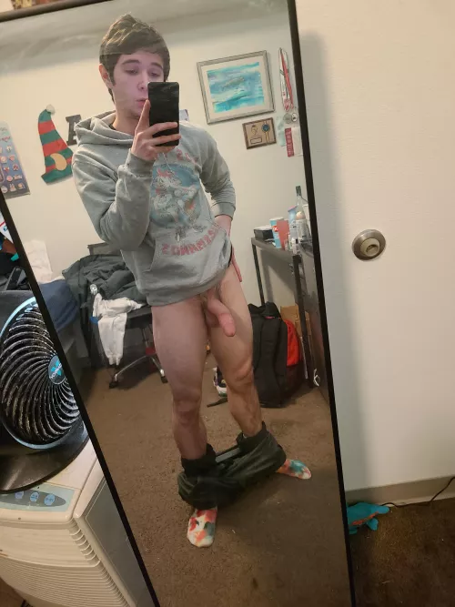 Would you get on your knees for me? by whtvritsathrowaway