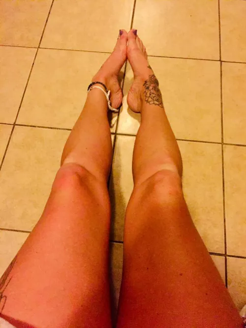 Would you give them a morning rub for me ? 🥰🙏 by kokkina_aphrodit