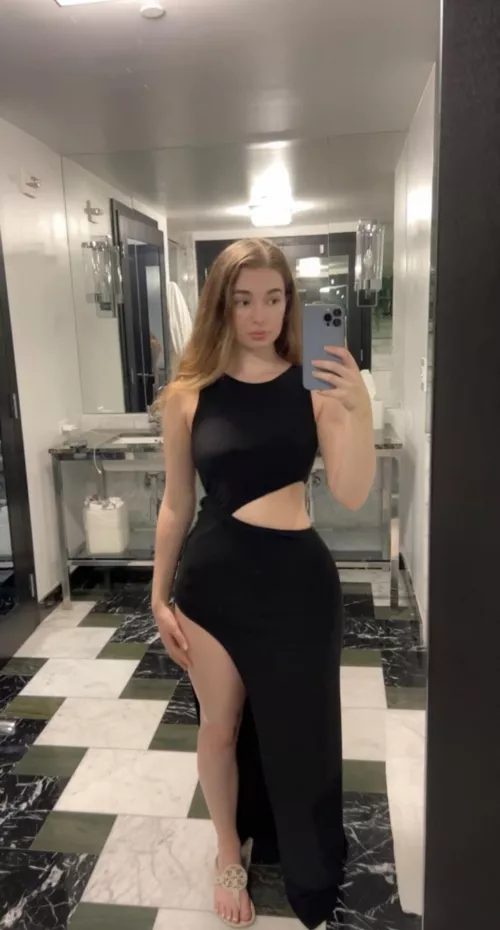 Would you go on a date with me? by realprettyangel