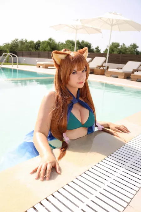 Would you go on a pool date with Raphtalia? (By Lysande) by Gunaretta