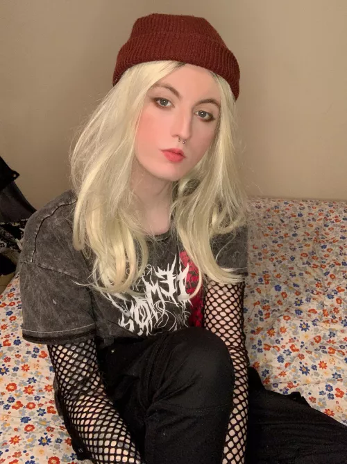 would you go to the skate park with her by little_dead_fairy