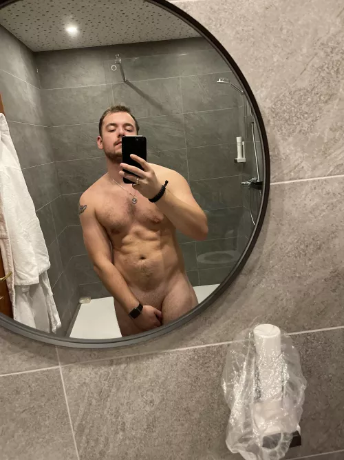 Would you go wild with me😏 by dont-vape-on-pizza