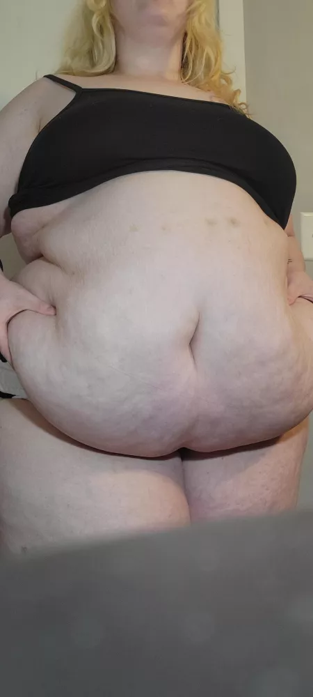 Would you grab me like this? 🥺 by bbwangelxxx