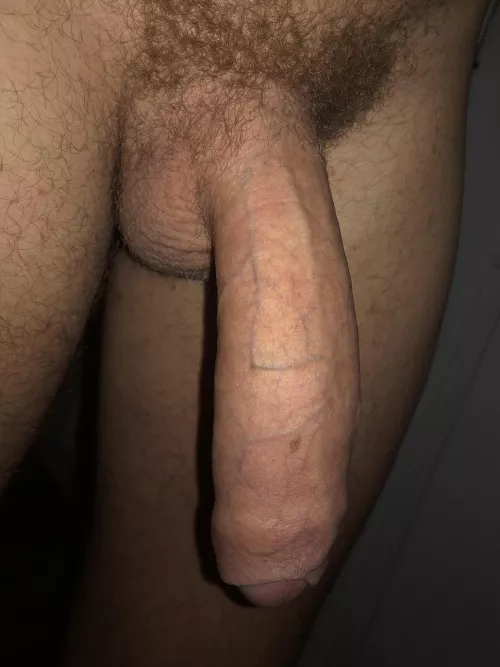 Would you have a second look if we ran into each other in the locker? 🍆👀 by maxbigboy1