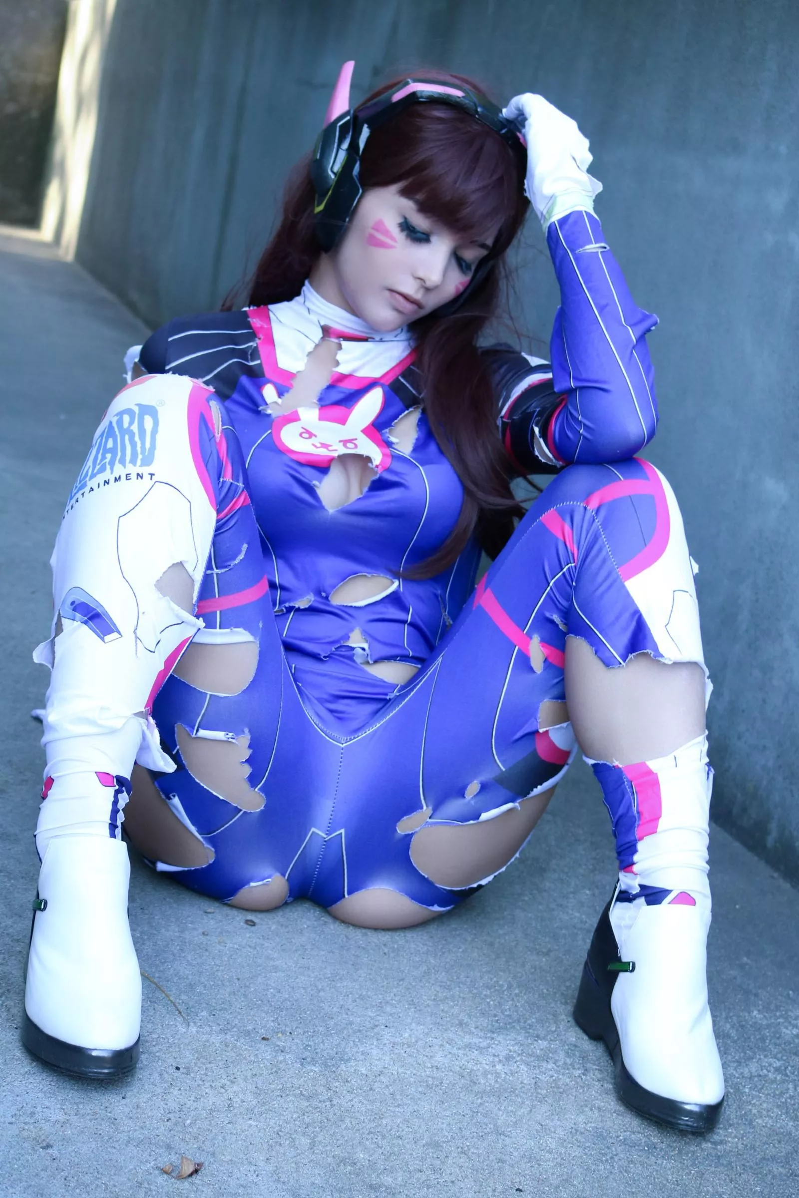 Would you help D.Va recover? (By Gunaretta) posted by Gunaretta