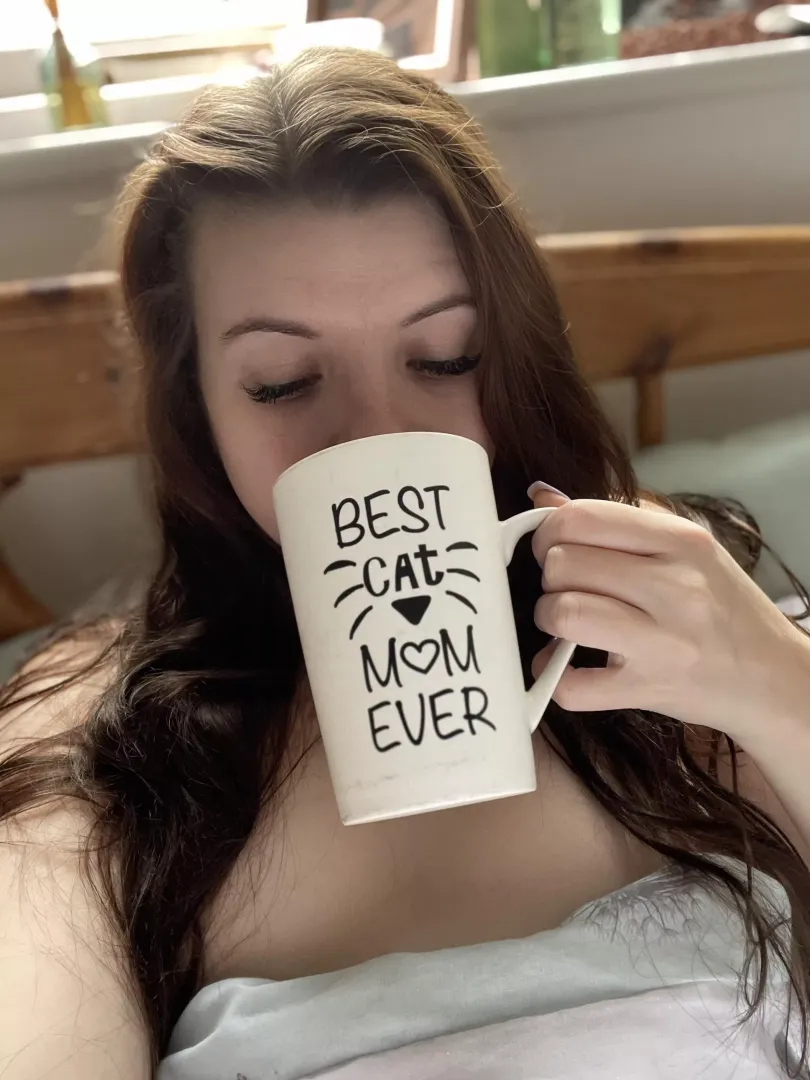 Would you join me in bed? posted by summerpeachxox