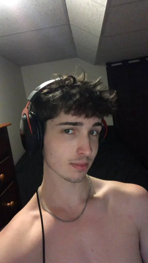 Would you kiss me? by sadboycad