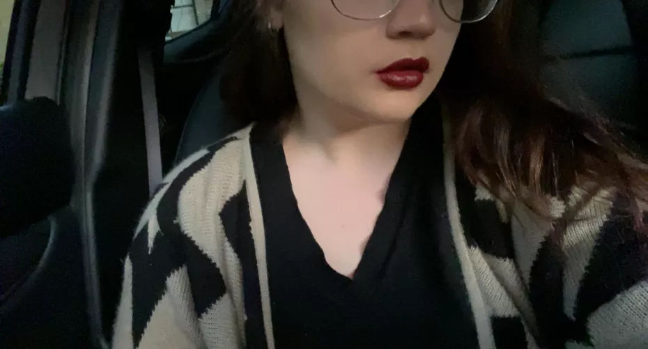 Would you kiss these lips? by virgobunnyy