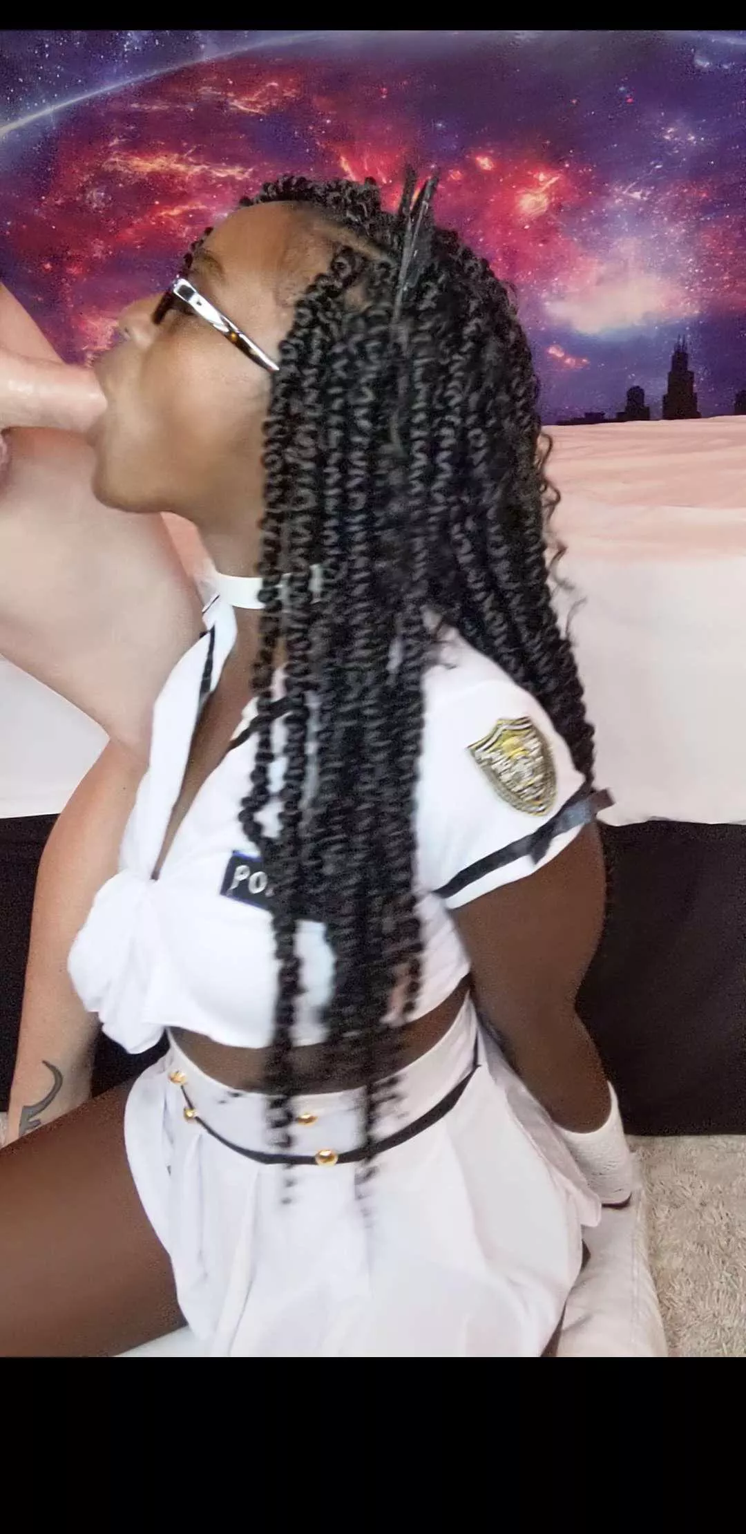 Would you let an ebony babe like me suck you off?😘 posted by Divinecumslut