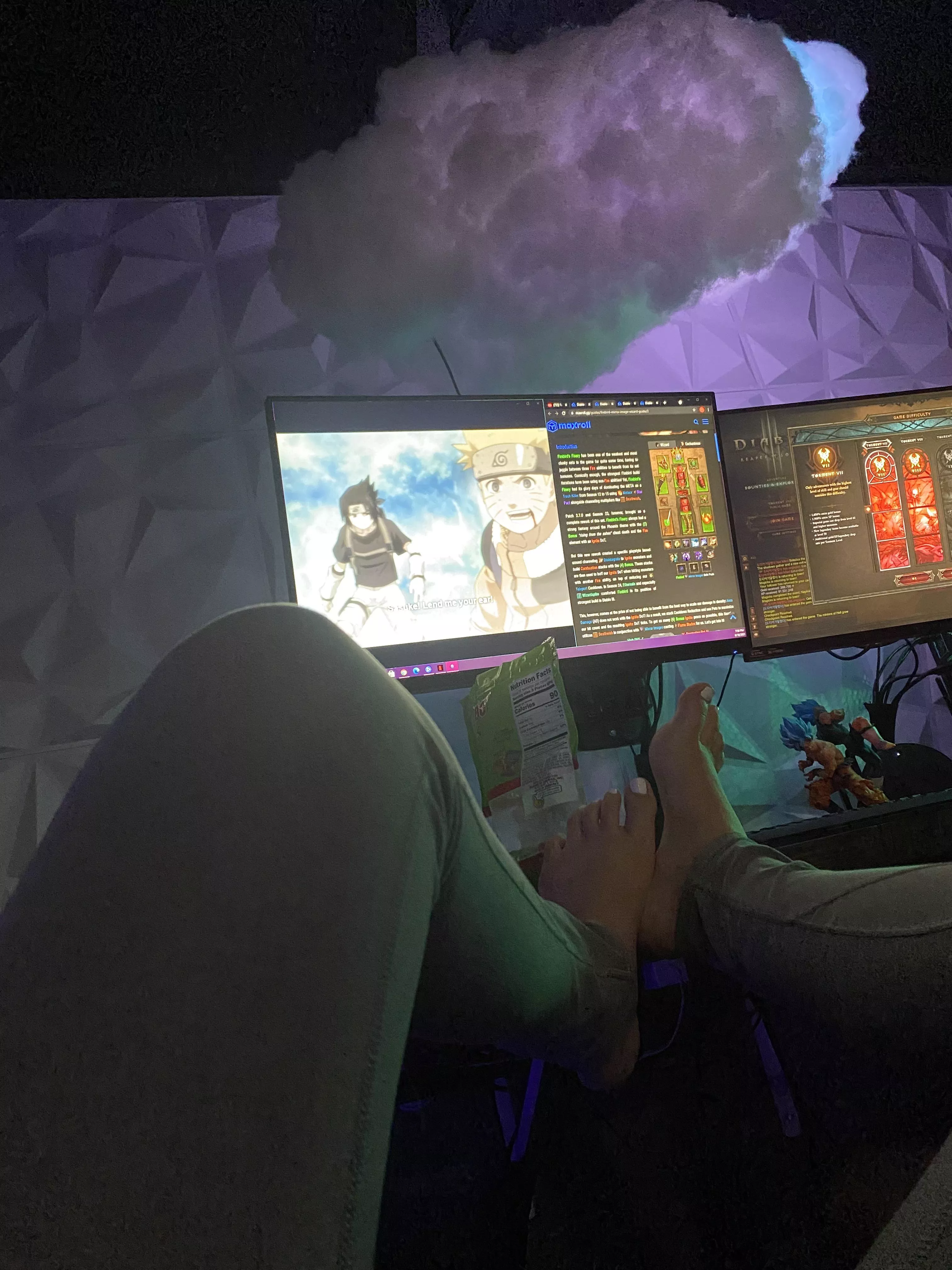 Would you let me distract you from Naruto and Diablo? #feet #kink #gamergf posted by violet_reignn