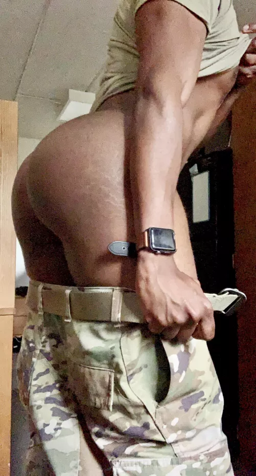 Would you let me serve you? by haaaalpme123