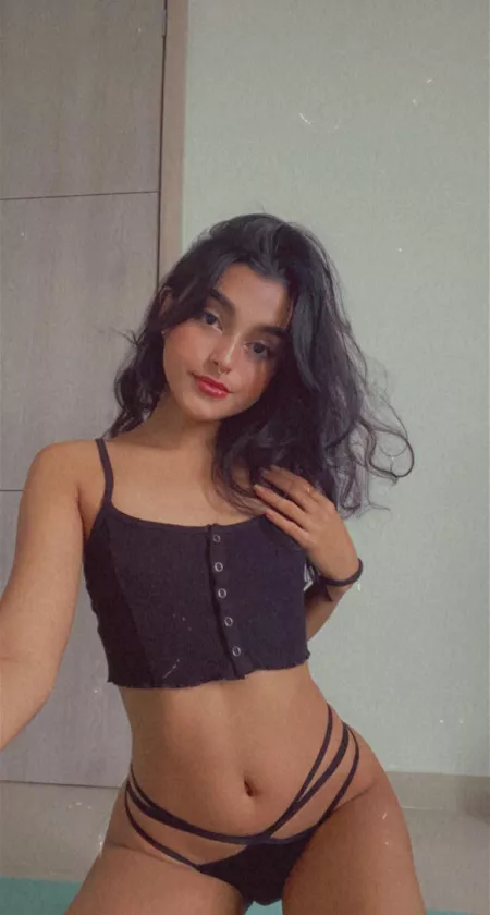 Would you let me sit on your face? by misshottiex