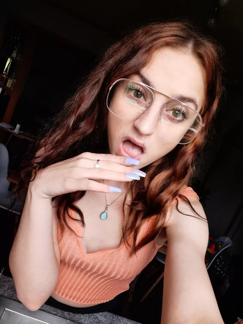 Would you let me sit on your face?💦🙊 Up for yes!😙 posted by SweetCandyXo69