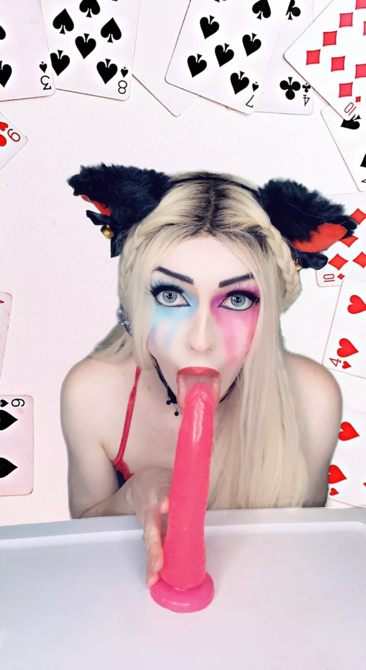 Would you let me suck your cock for Christmas , Mista j? posted by dlpafterdark