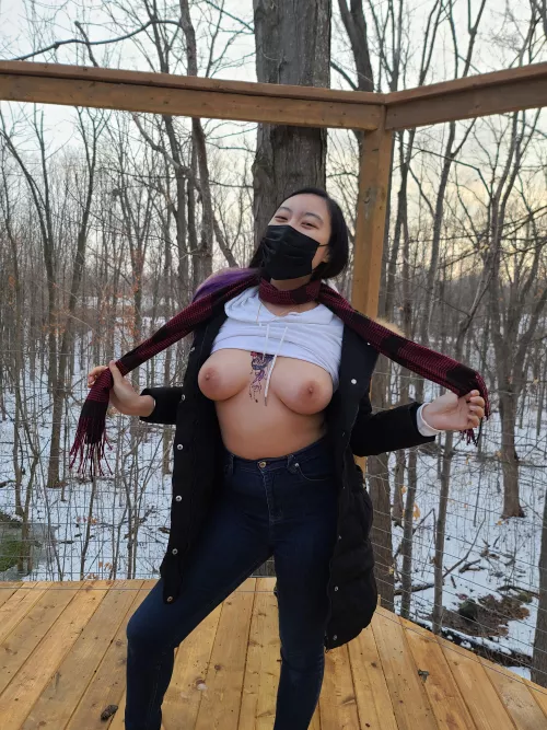 Would you let me warm you up? by skyelikesitrough