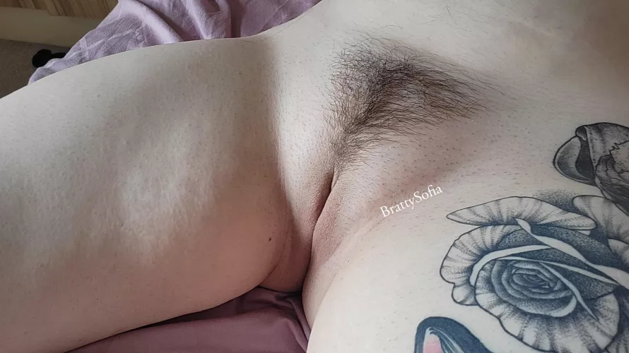 Would you lick me or fuck me first? by brattysofiax