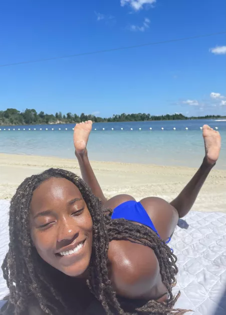 Would you lick 👅 my sandy soles by yayabvby