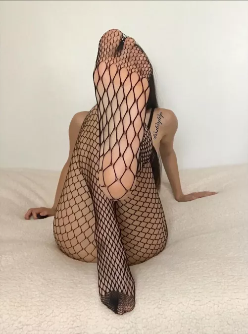 Would you like a closer inspection? by skylagreys