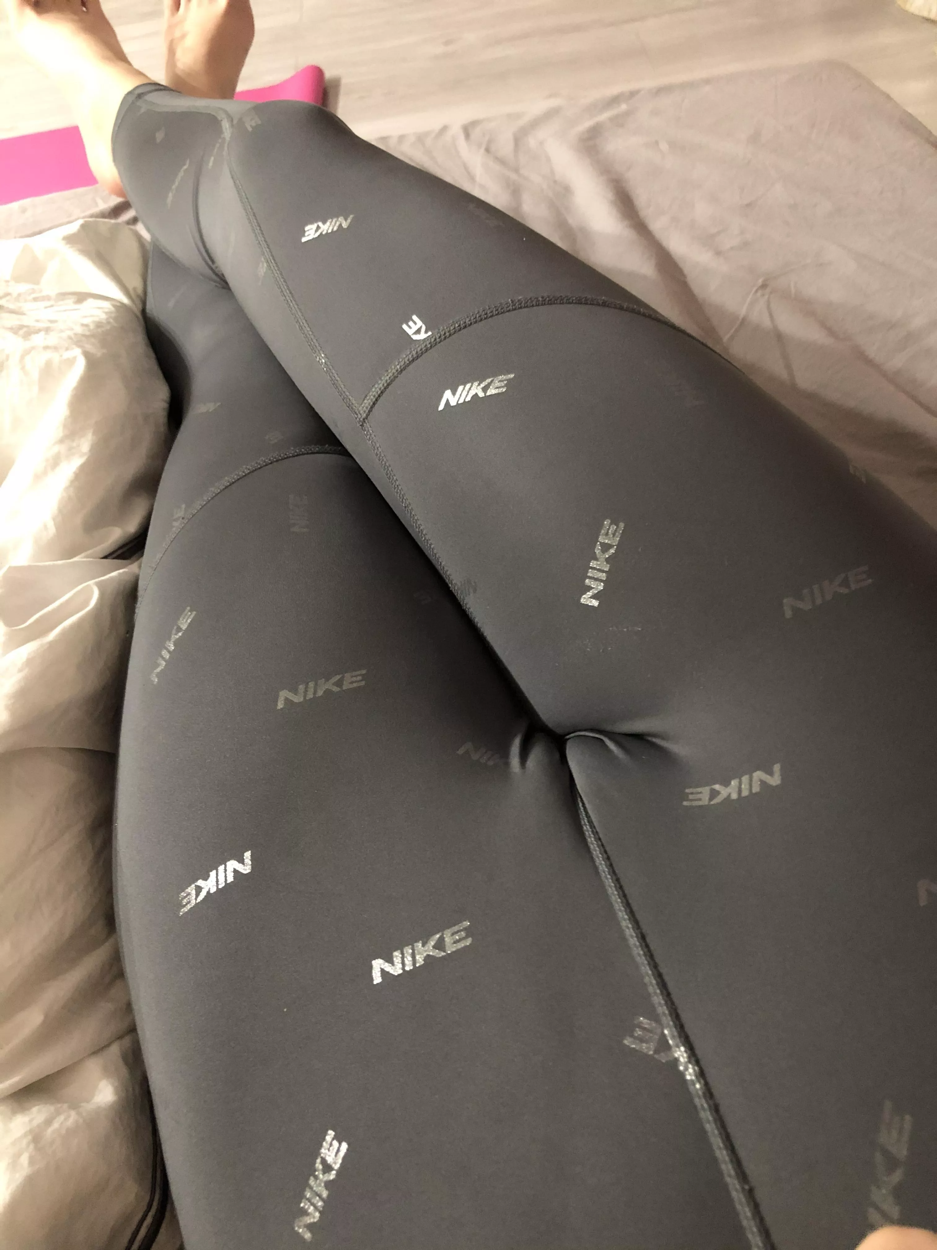Would you like to cum on my cameltoe? posted by annacutiemiles_