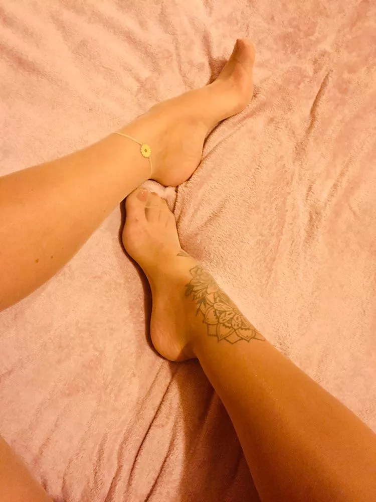 Would you like to feel them🙏❤️❤️🖤 posted by kokkina_aphrodit