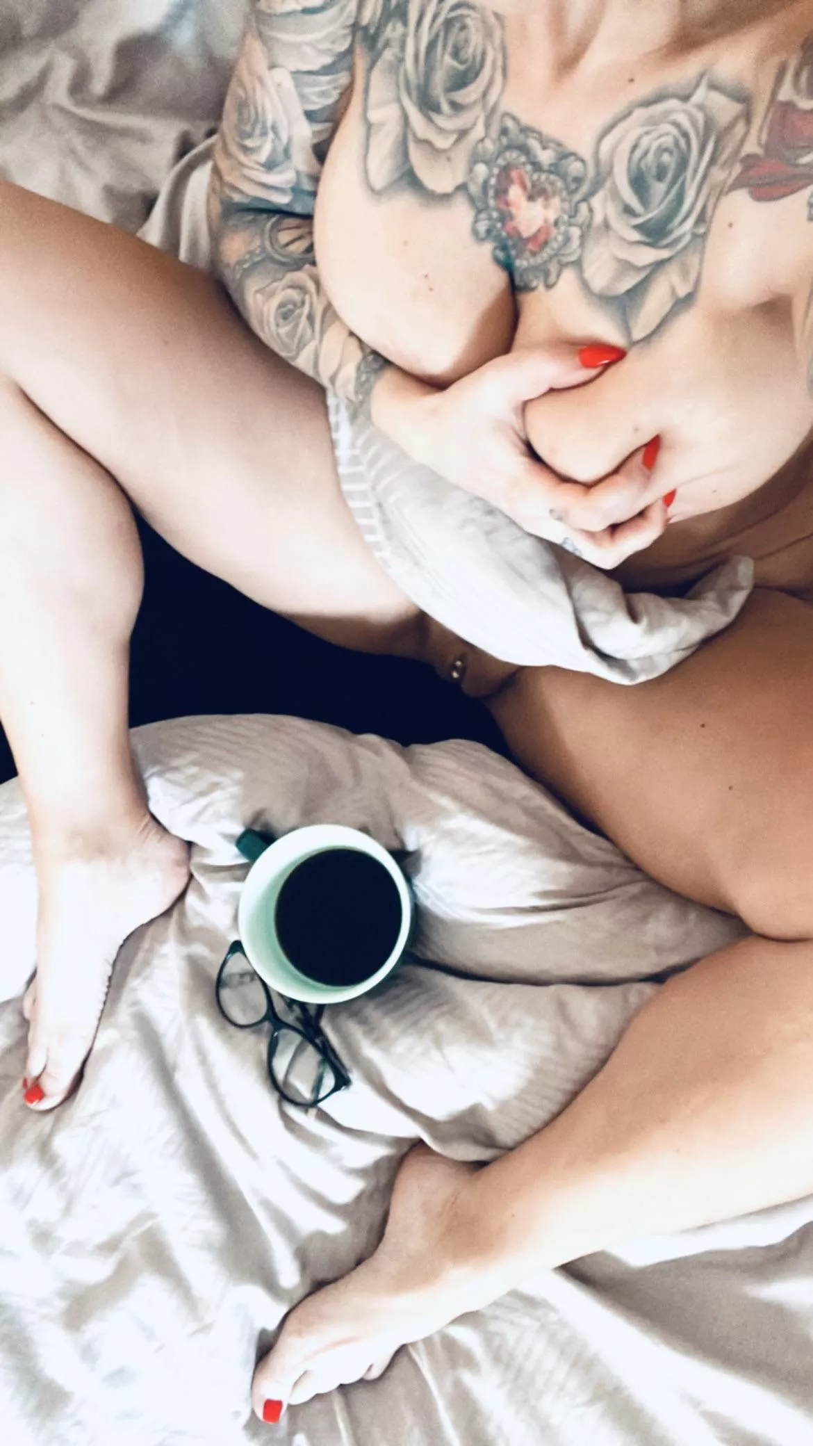 would you like to have coffee with me?😏(OC) posted by Alicia_Rose_