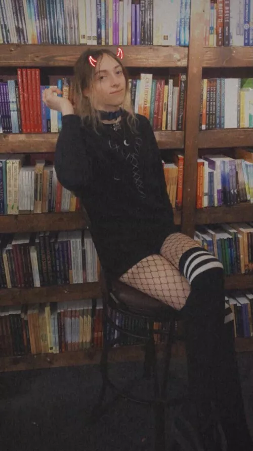 Would you like to recite some spells with me? ✨ by Lonvi1608