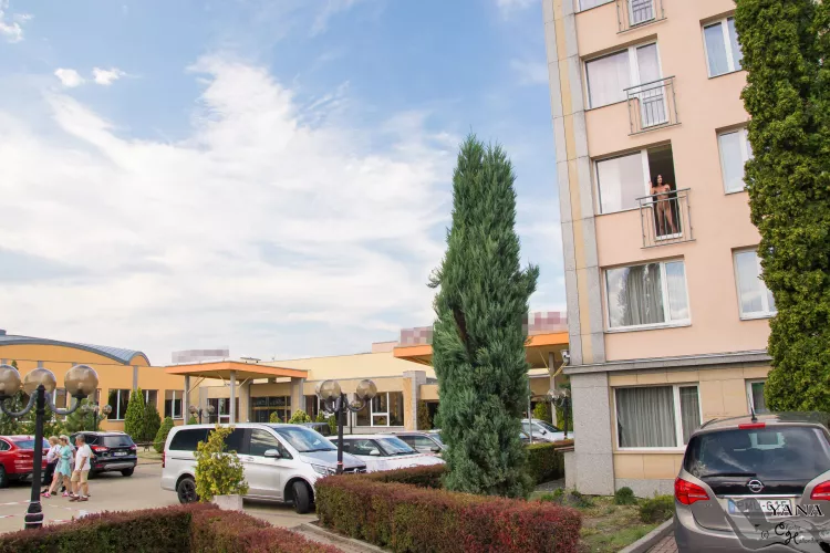 Would you like to see more of the naked Yana? b by c_hollander