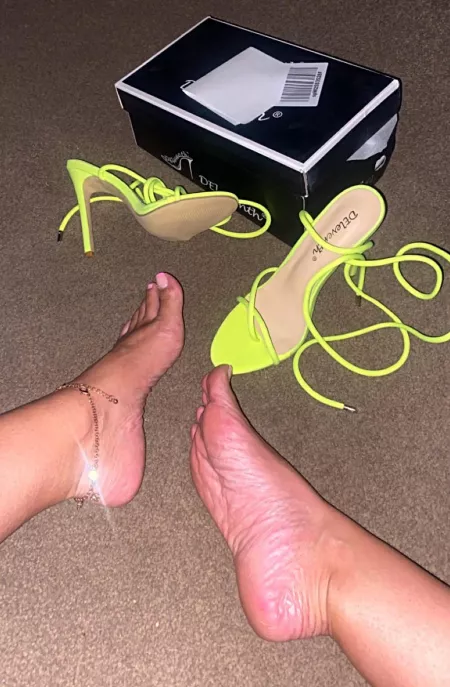 Would you like to see these on? You know where to find me.. by Pretty_little_souls_