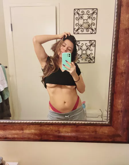 Would you Netflix and chill with this mom if 2? by Jeesedr100