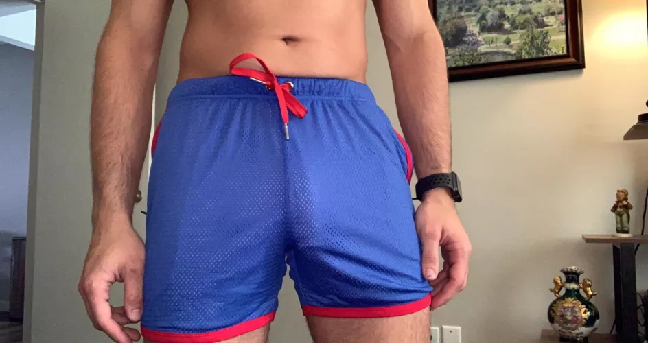 Would you notice me at the gym? by Dudely9378