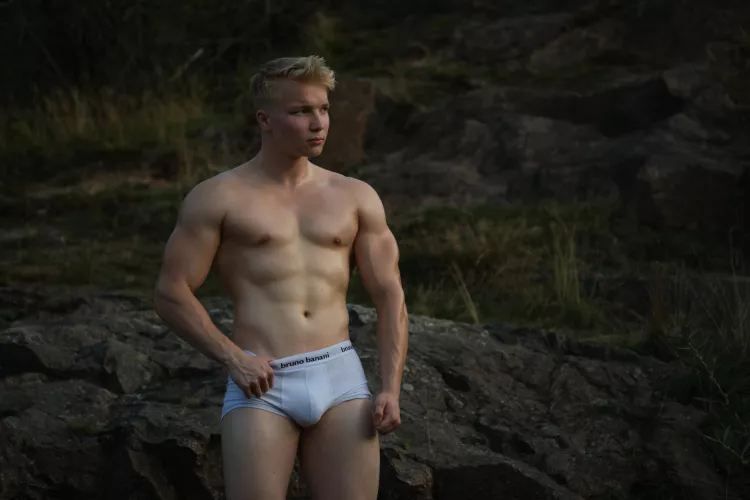 Would you pull down? by timlaurenz_