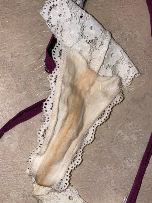 would you rather sniff or taste them? I’d love to wear a pair just for you 🥰 by withloveparisa