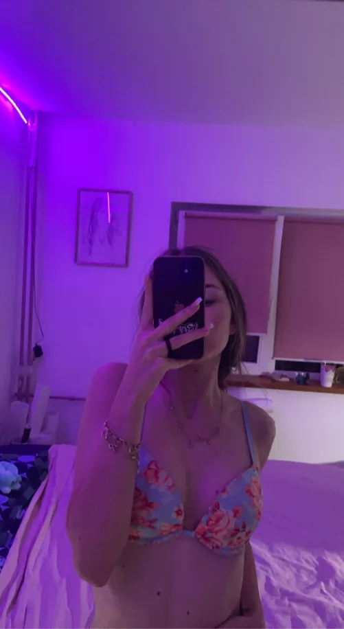 Would you smash me ? 😛 😛 by GreenSpooder