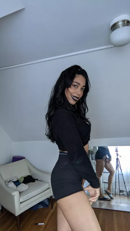 Would you smoke weed with a goth slut? by TarooRooot